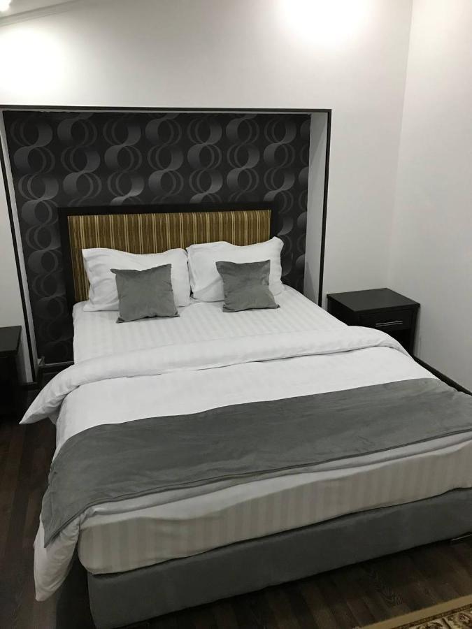 Ikan Registon Hotel Samarkand Eksteriør bilde